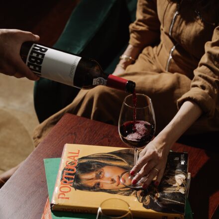 The-Vintage-hotel-hangout-lobby-bar